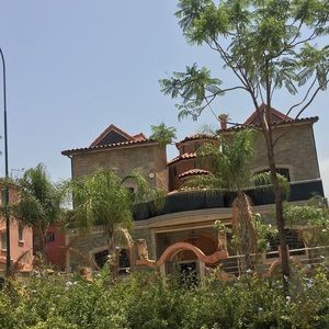 Meet your Posher, Maryeme